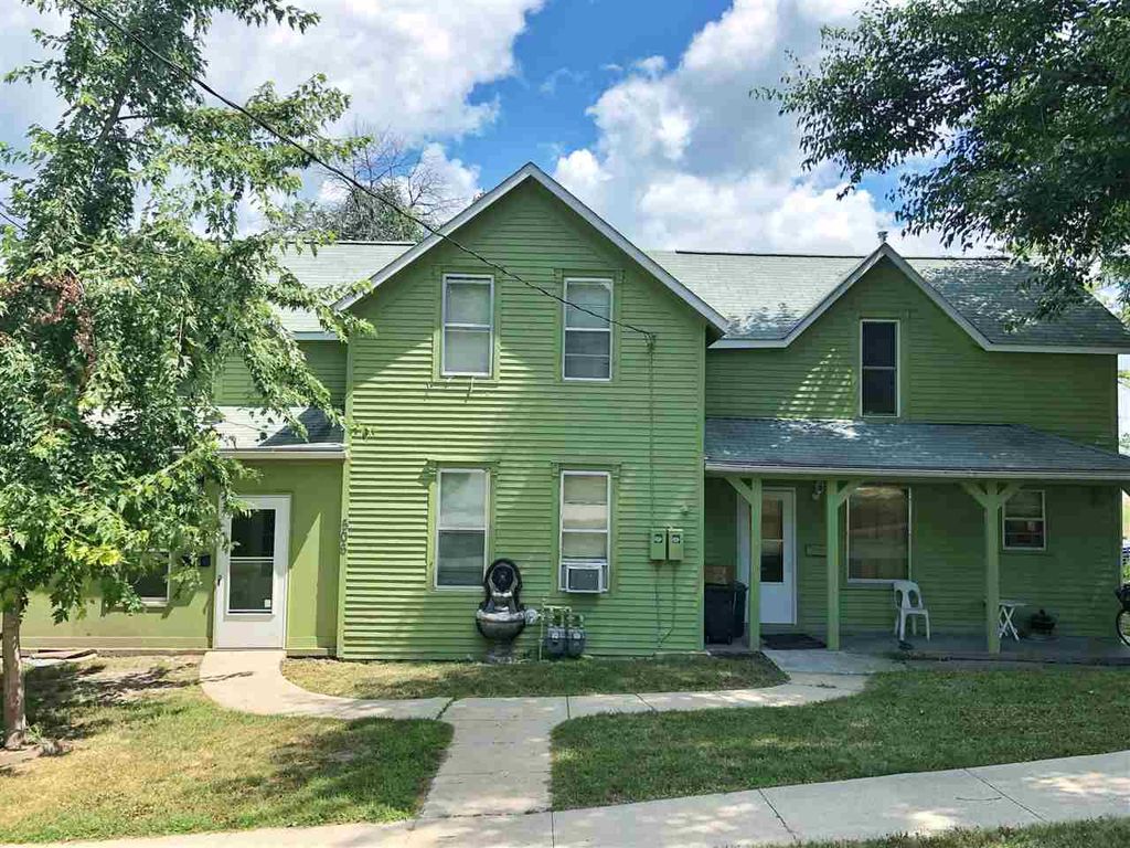 506 Oak St, Decorah, IA 52101 Trulia