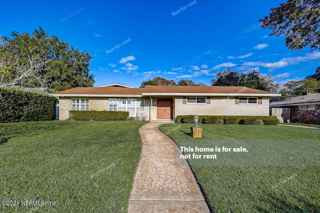 2053 Oakmont Dr, Jacksonville, FL 32211