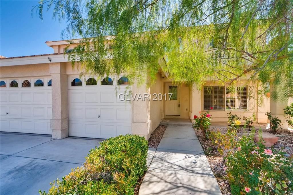 965 Aspen Valley Ave, Las Vegas, NV - 5 Bed, 3 Bath Single-Family Home