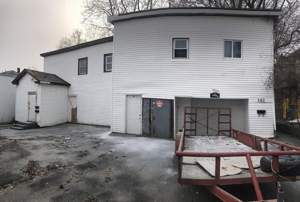 142 Chandler St, Worcester, MA - Multi-Family Home | Trulia
