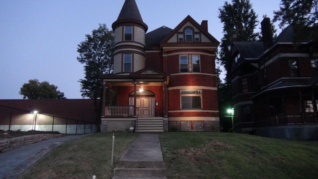1379 Myrtle Ave #3, Cincinnati, OH 45206