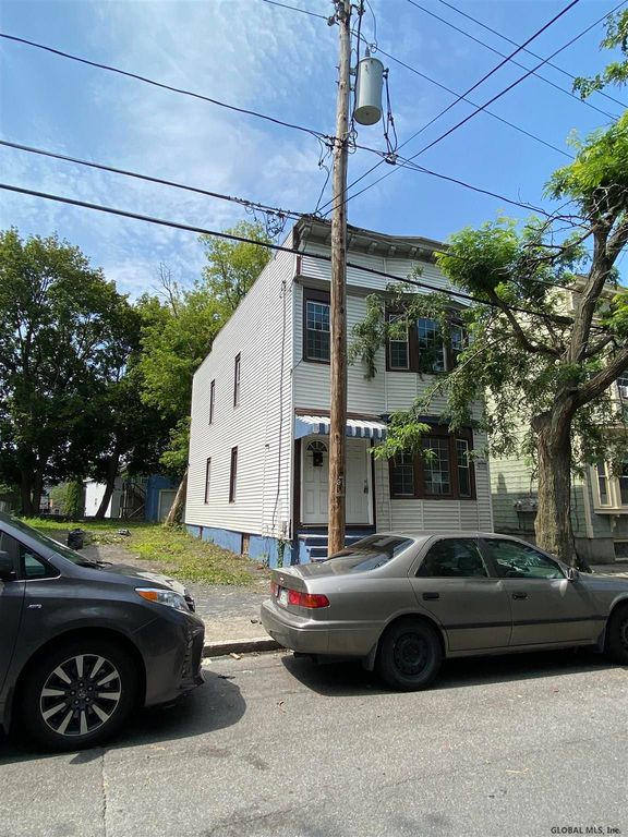 54 West St, Albany, NY 12206