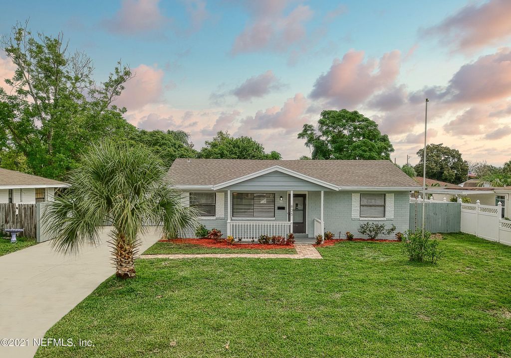 835 15th Ave N, Jacksonville Beach, FL 32250
