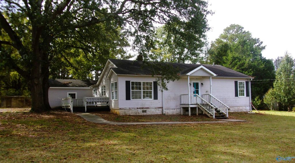 132 E Pine St, Falkville, AL 35622 See Est. Value, Schools & More