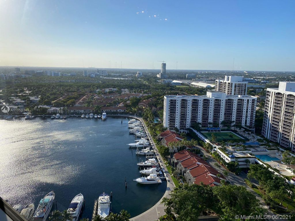 21055 Yacht Club Dr #2803, Aventura, FL 33180