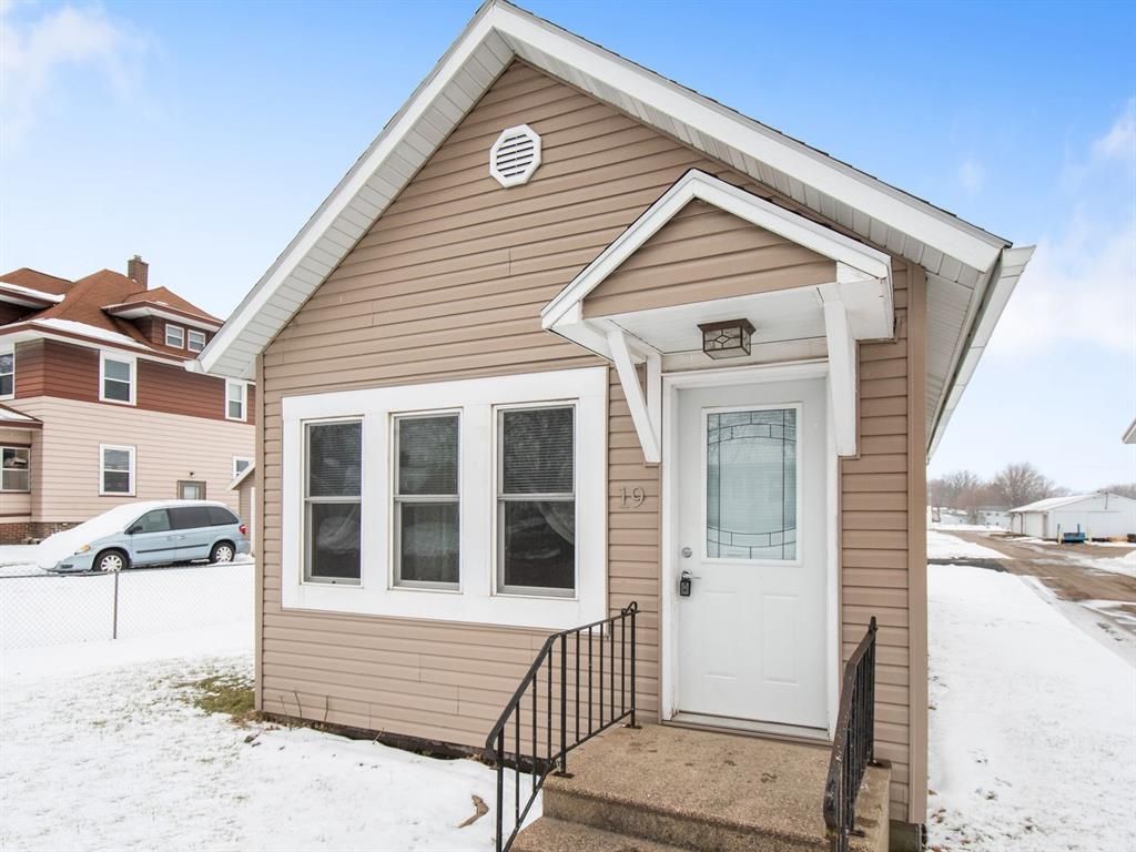 19 2nd Ave, Newhall, IA 52315 Trulia