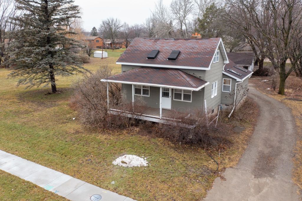 2808 W 9th Ave, Oshkosh, WI 54904 Trulia