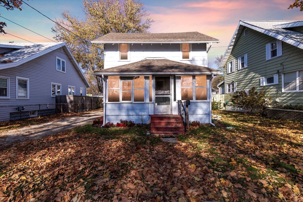 626 Jefferson St, Jackson, MI 49202