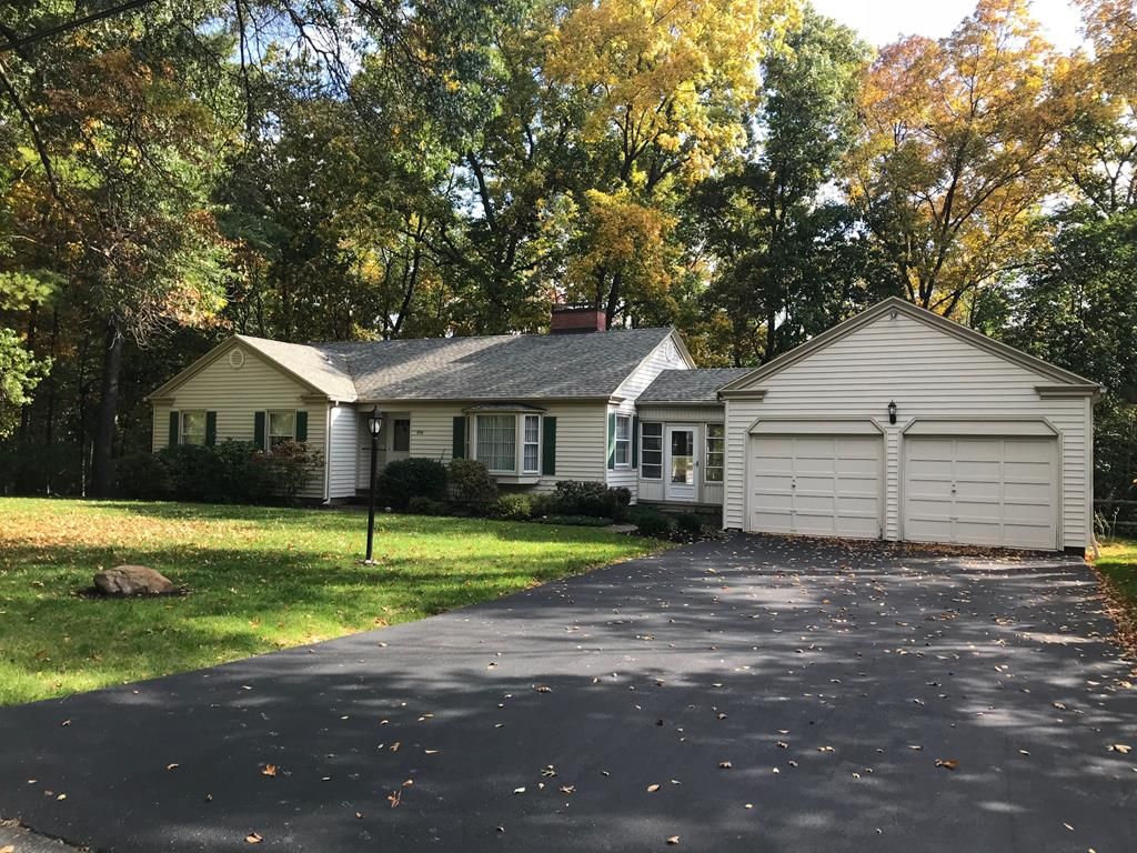 904 Deerfield Rd, Elmira, NY 14905
