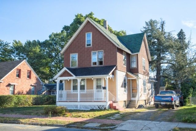 321 Oakland St, Springfield, MA 01108