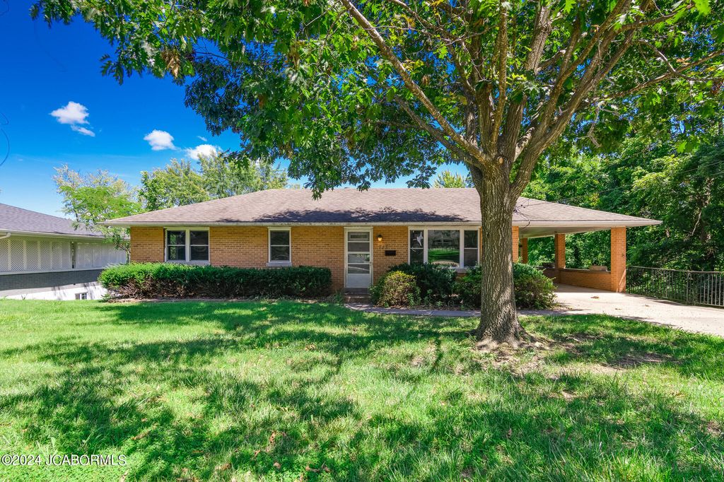 713 Nelson Dr, Jefferson City, MO 65101 MLS 10068013 Trulia