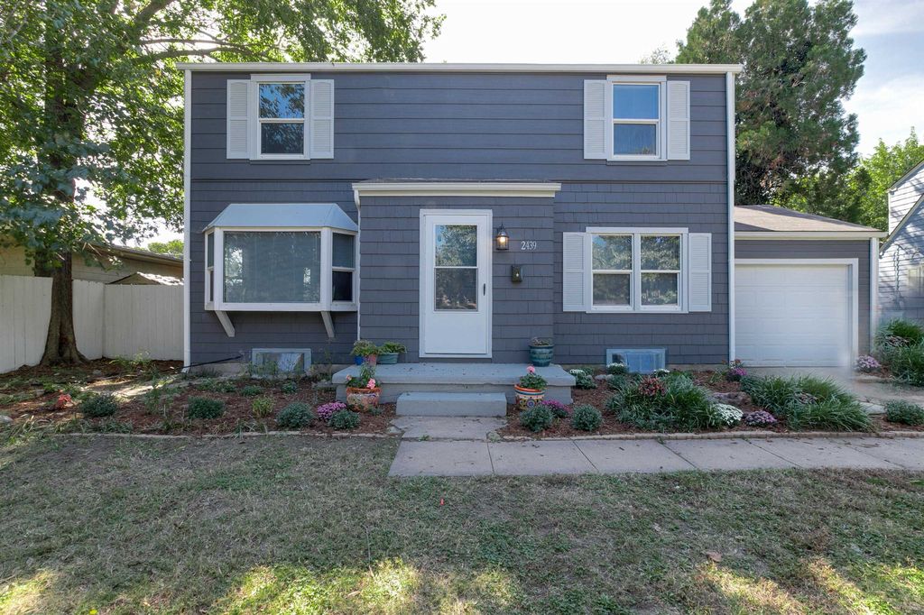 2439 E Wilma St, Wichita, KS 67211