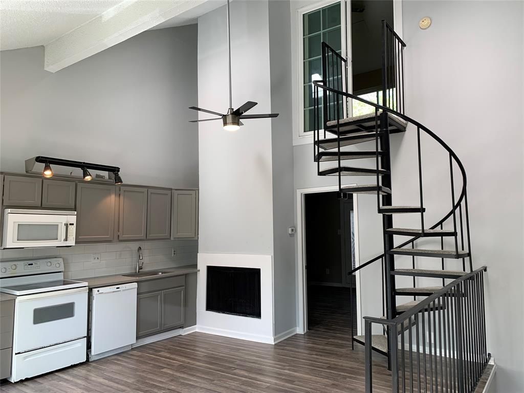 7215 Holly Hill Dr #106, Dallas, TX 75231