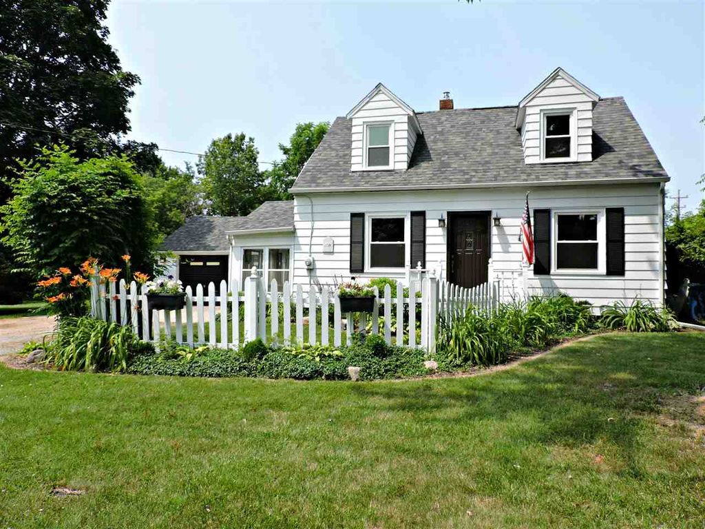 11300 Main Rd, Fenton, MI 3 Bed, 1 Bath SingleFamily Home Trulia