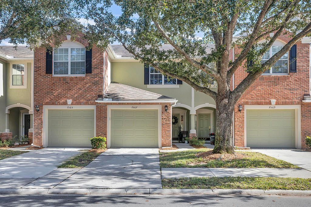 7567 Scarlet Ibis Ln, Jacksonville, FL 32256