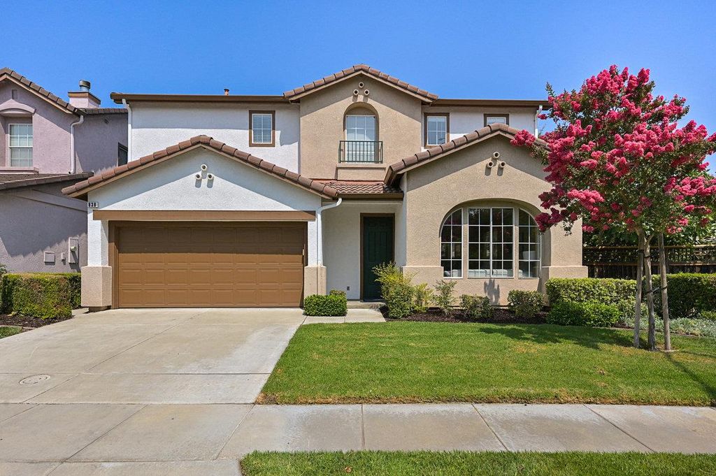 838 Brevins Loop, San Jose, CA 95125