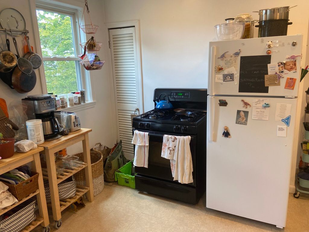 62 Montgomery St #2, Cambridge, MA 02140 - See Est. Value, Schools & More