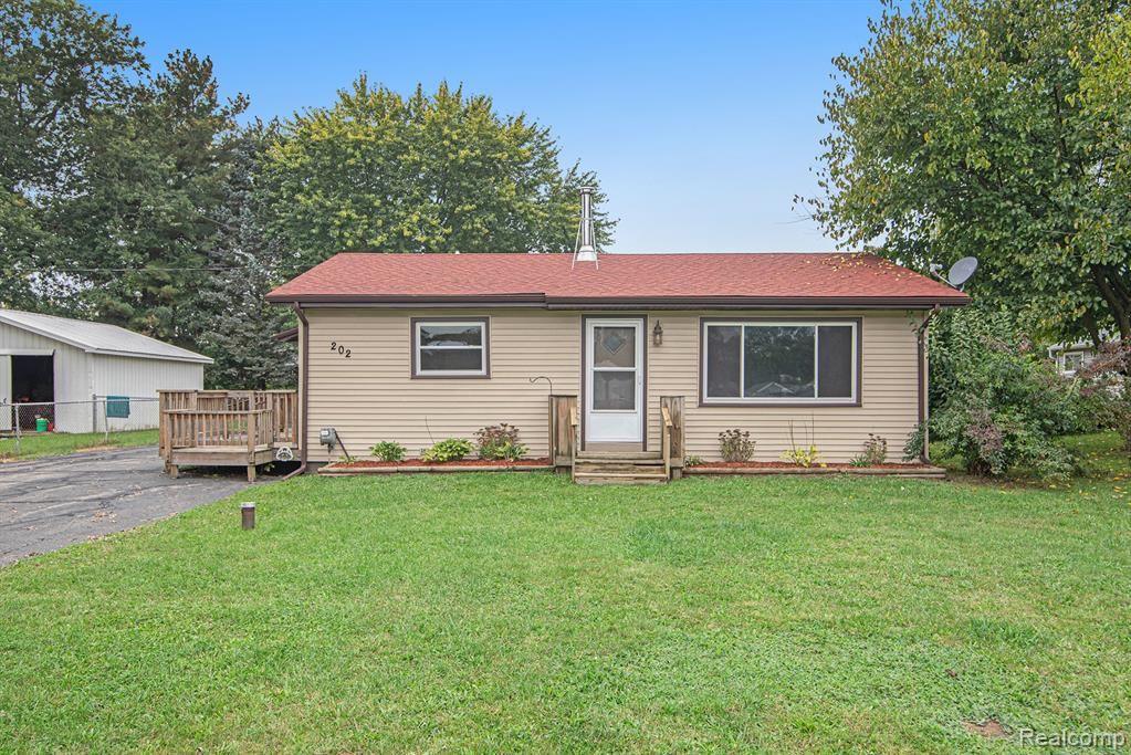202 Eastland St, Jackson, MI 49201