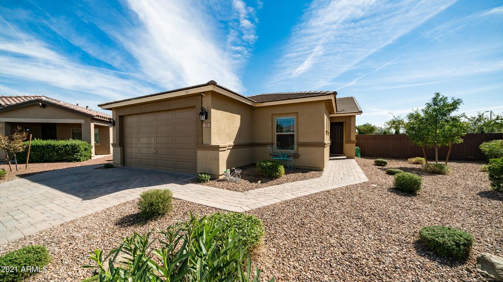 765 W Whistling Thorn Ave, Queen Creek, AZ 85140