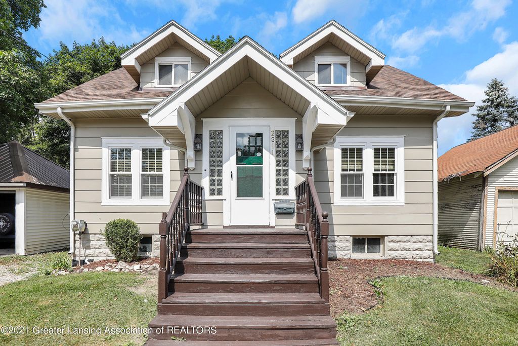 2311 Vine St, Lansing, MI 48912
