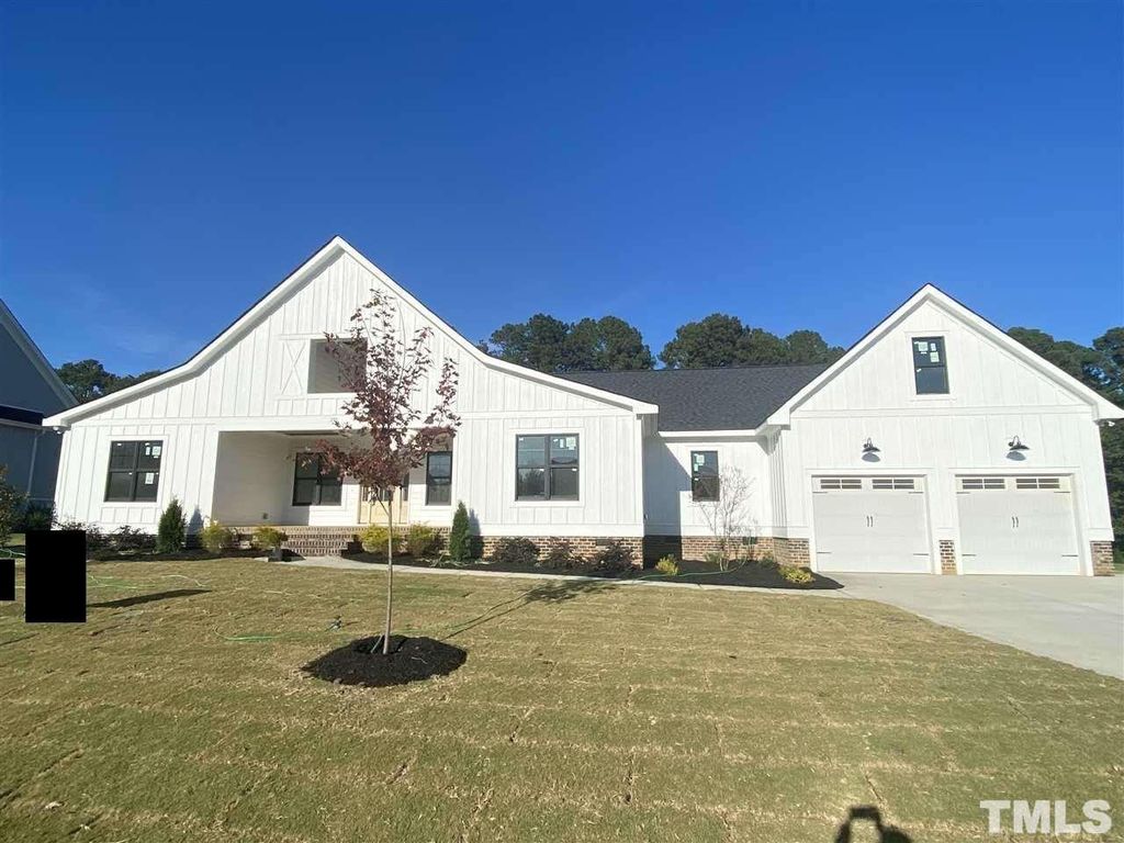 homes for sale in johnston county nc with inground pool