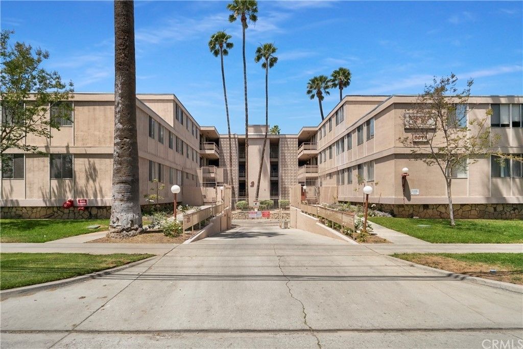 6979 Palm Ct #308B, Riverside, CA 92506