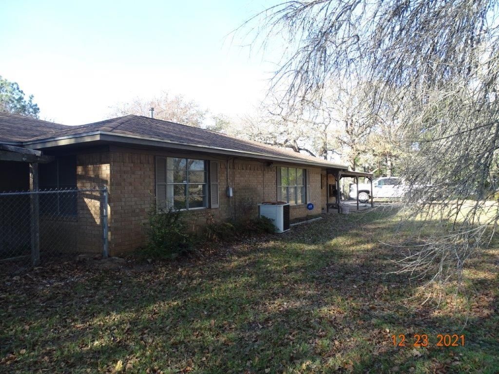 1252 S US Highway 77, Rockdale, TX 76567