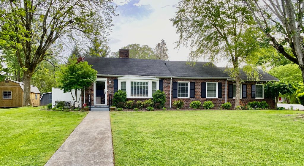 115 Rivermont Dr, Mcminnville, TN 37110