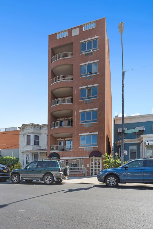 2717 Crescent St 2A, Astoria, NY 1 Bed, 1 Bath Condo 16 Photos