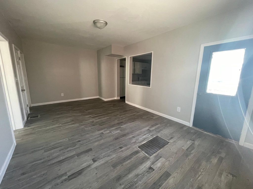 446 Walnut St #A, York, PA 17403