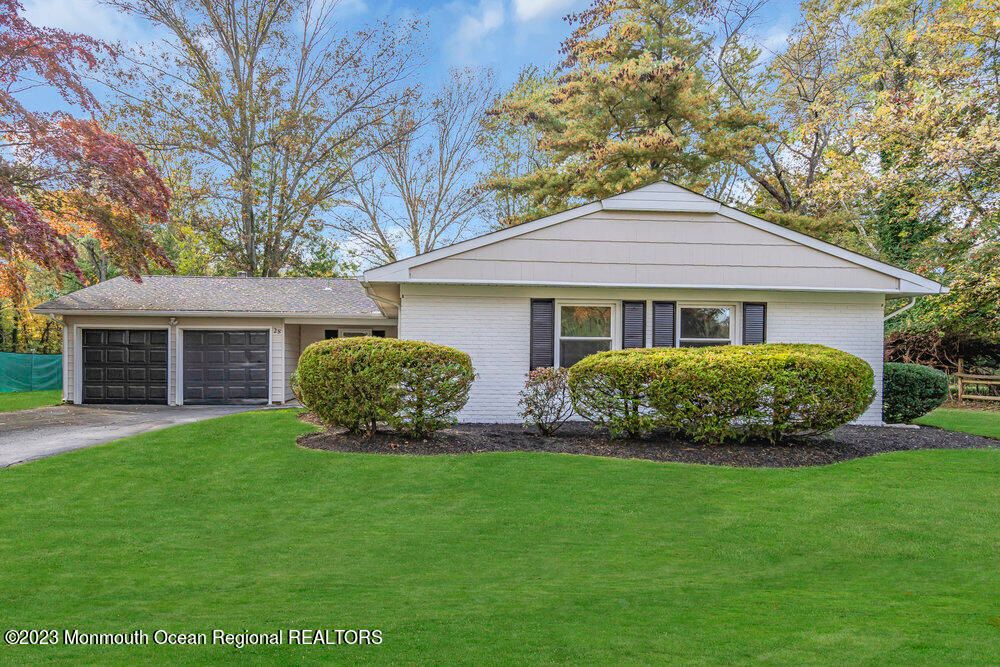 28 Amherst Road, Marlboro, NJ 07746 See Est. Value, Schools & More