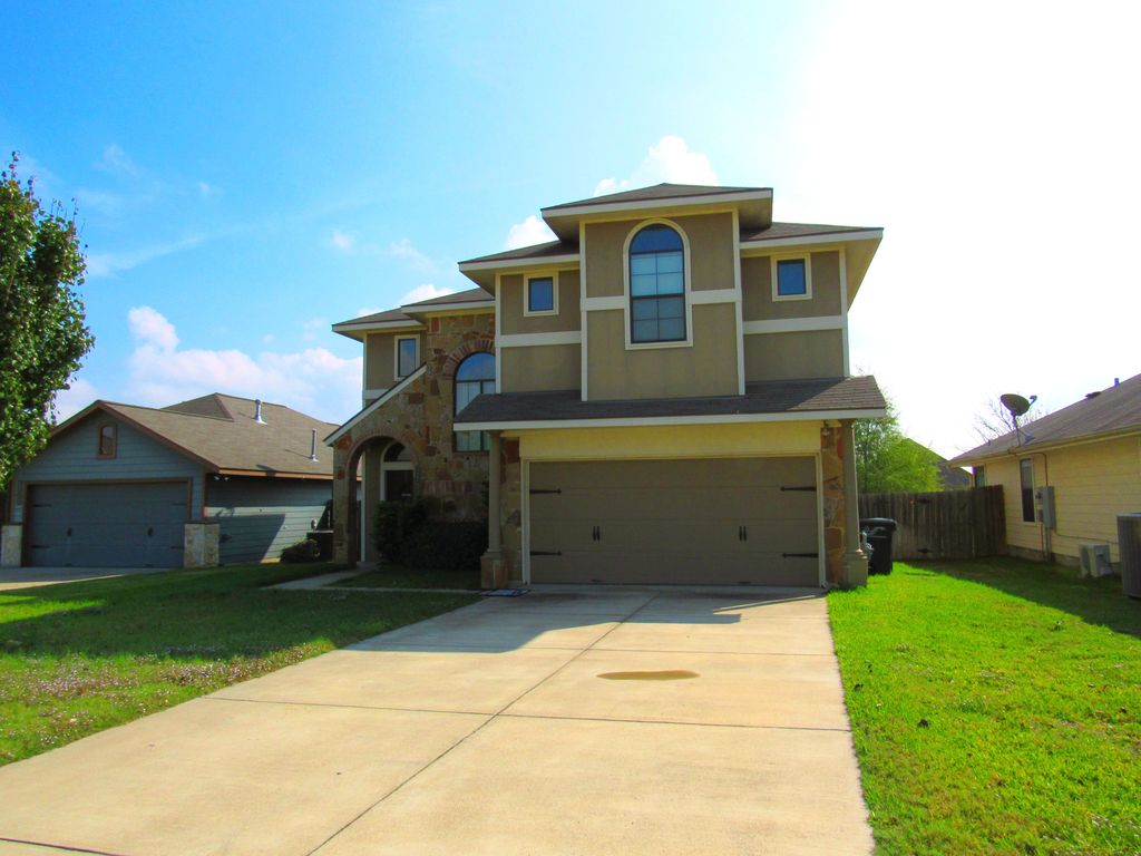 2721 Rivers End Dr, College Station, TX 77845