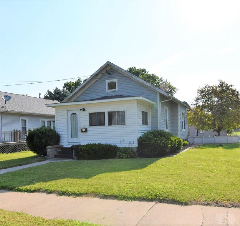 212 N Garfield Ave, Eagle Grove, IA 50533 Trulia