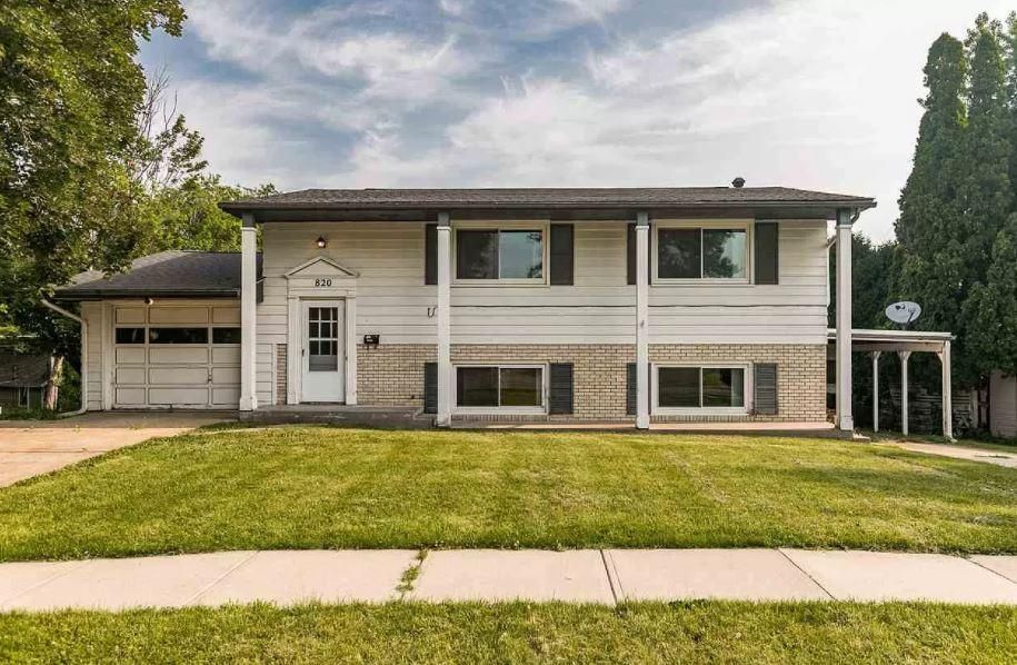 820 Woodside Dr, Iowa City, IA 52246 Trulia