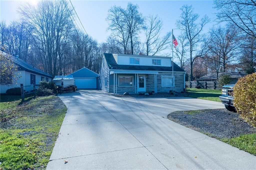 4348 Everett Hull Rd, Cortland, OH 3 Bed, 2 Bath SingleFamily Home