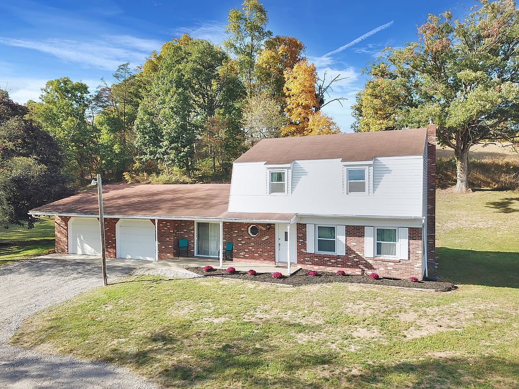 5437 Seven Stars Rd, Millerstown, PA 17062 3 Bed, 2 Bath Single