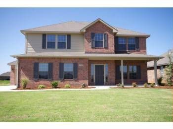 17700 Silverhawk Way, Edmond, OK - 4 Bed, 2.5 Bath Single-Family Home