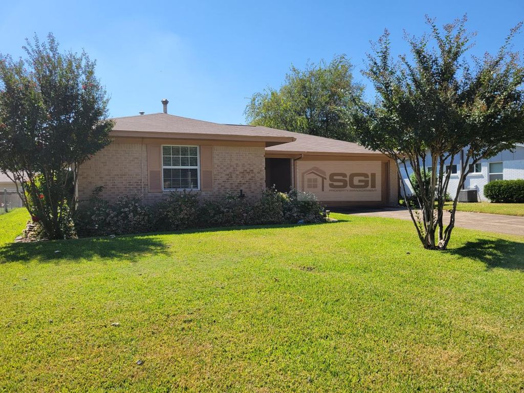 523 Melrose Dr, Richardson, TX 75080