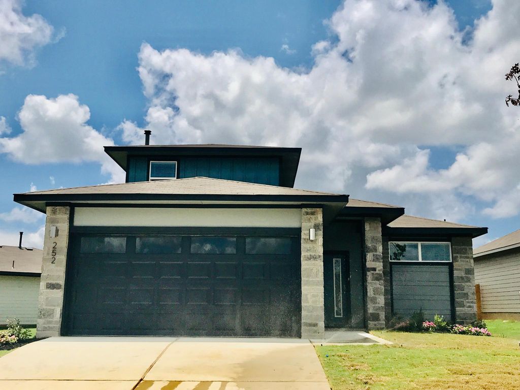 252 Centuryplant Rd, Leander, TX 78641