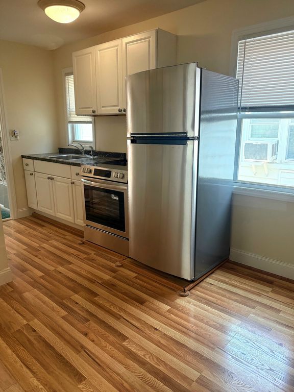 2-84 12th Ave, Ozone Park, NY 11417