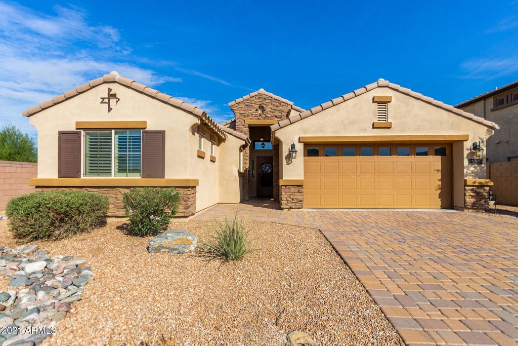 252 E Bartlett Way, Chandler, AZ 85249
