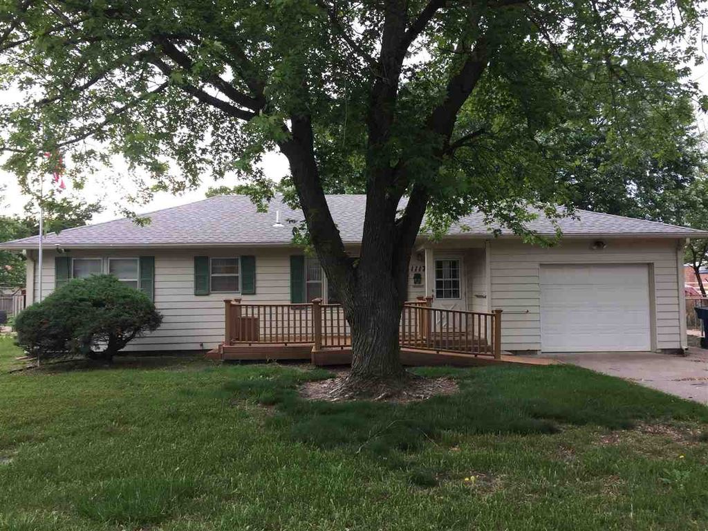 1117 Allison St, Newton, KS 67114