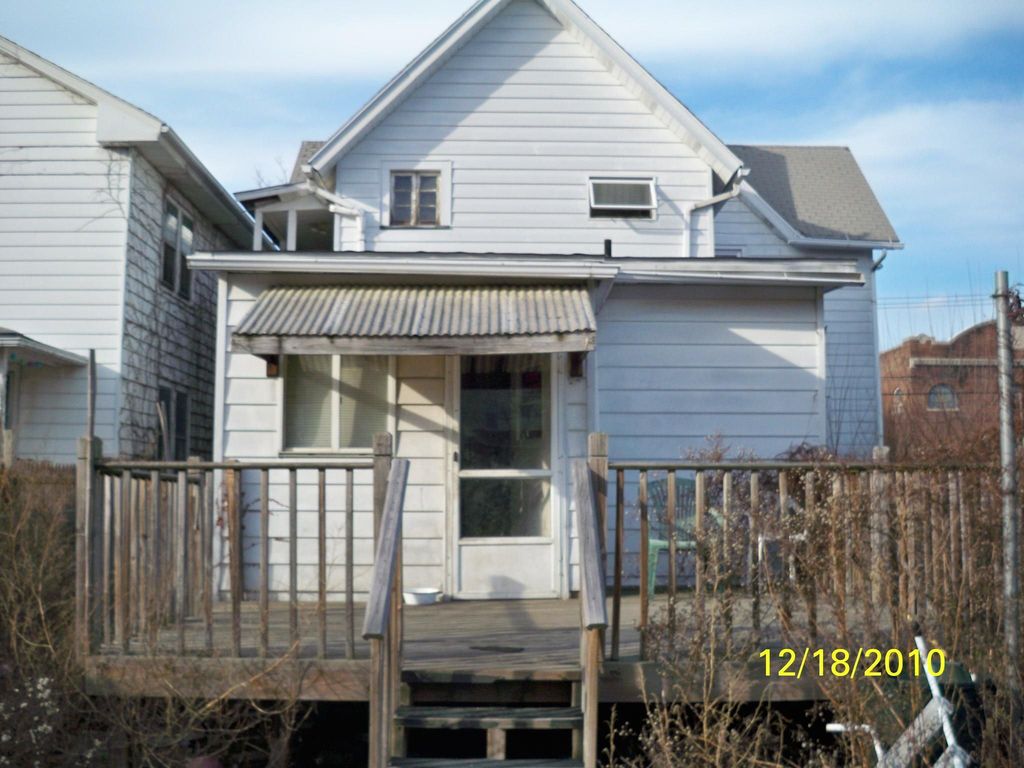 22 S Welles St, Wilkes Barre, PA 5 Bed, 2 Bath SingleFamily Home 4