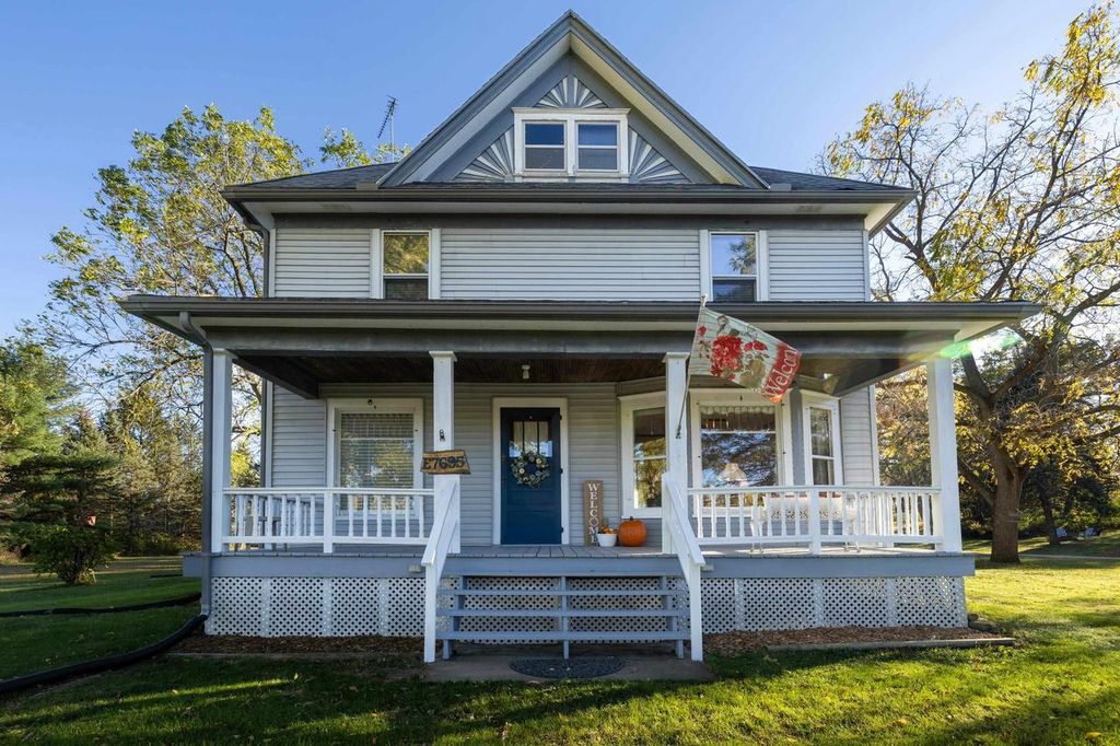 E7695B Highway 23/33, Reedsburg, WI 53959 SingleFamily Home for Sale