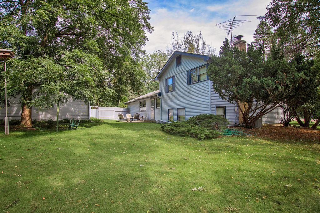 21530 N State Route 59, Barrington, IL 60010