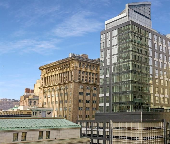350 Oliver Ave #806, Pittsburgh, PA 15222