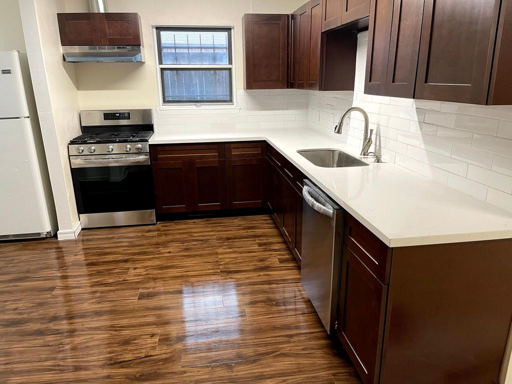4211 Bethel Blvd, Houston, TX 77092