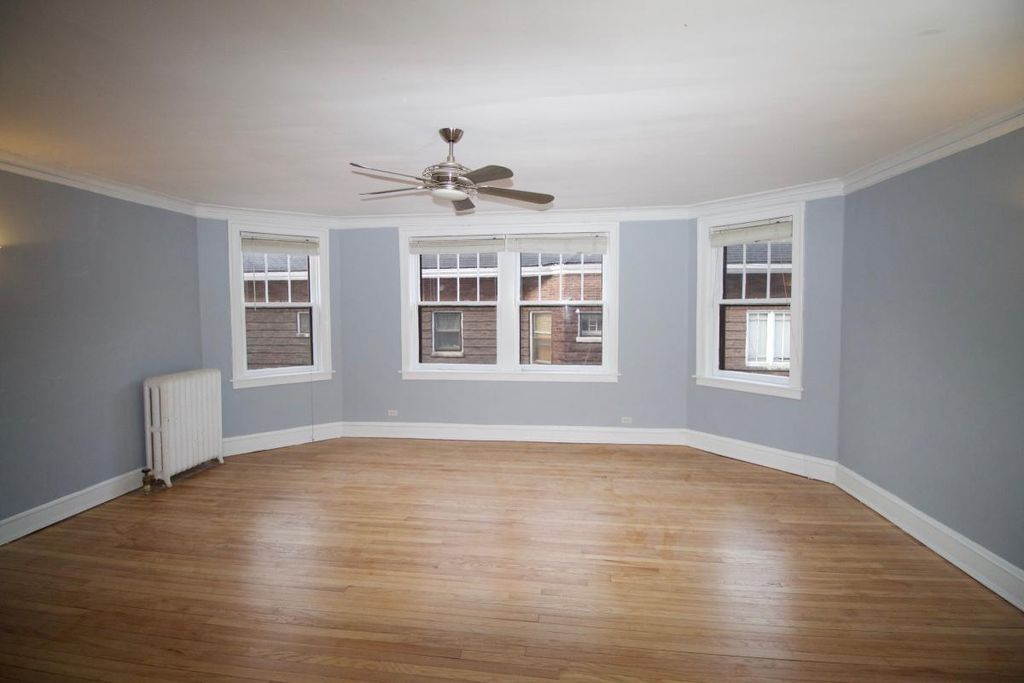 814 Michigan Ave #2W, Evanston, IL 60202