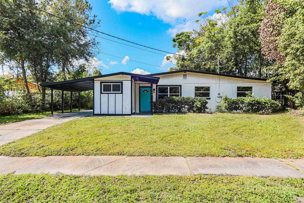2146 Burpee Dr, Jacksonville, FL 32210