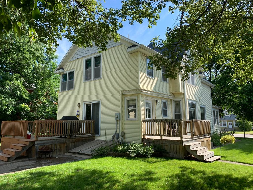 835 Dakota Ave S, Huron, SD 57350 Trulia